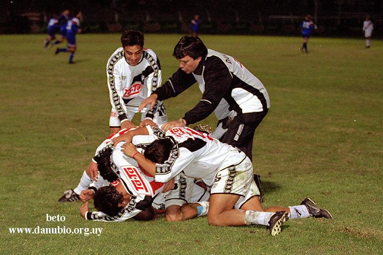 Danubio: la universidad del fútbol uruguayo que no olvida sus orígenes